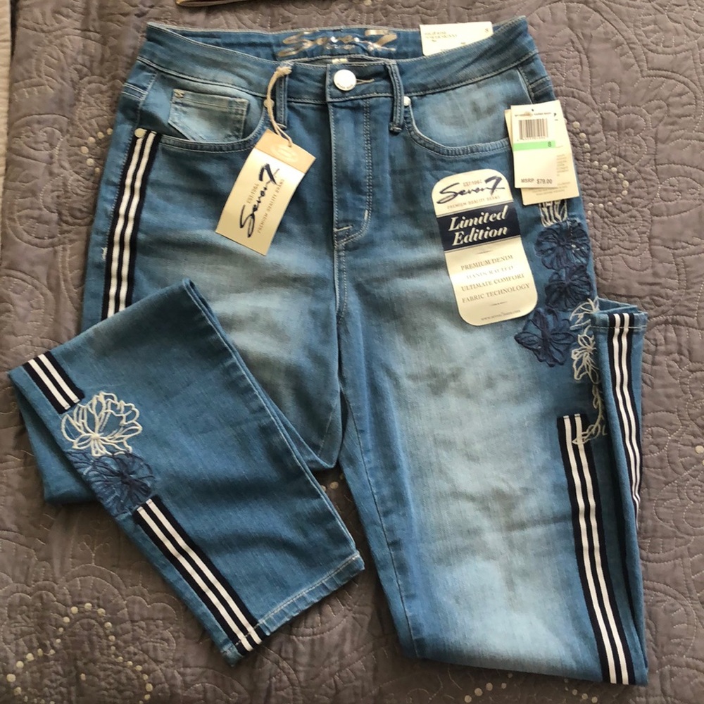 Seven7 Jeans Limited Edition w/ flowers and stripe